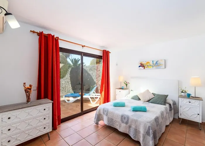 Papagayo By * بلايا بلانكا